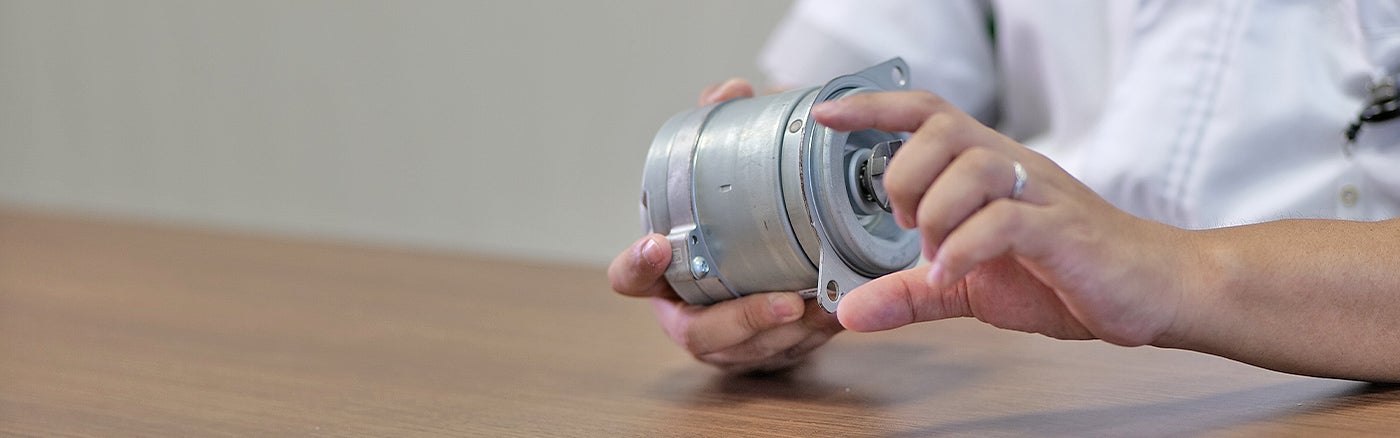 モータの軽量化が掃除機の魅力を左右するに関する写真